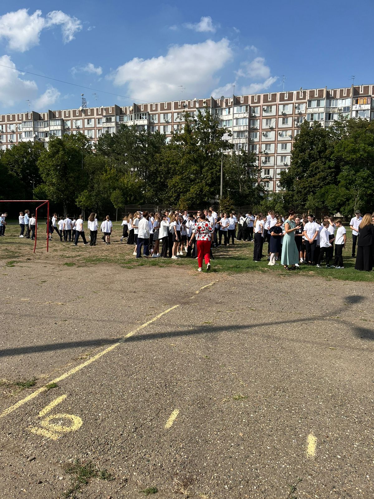 В школе прошла плановая эвакуация.